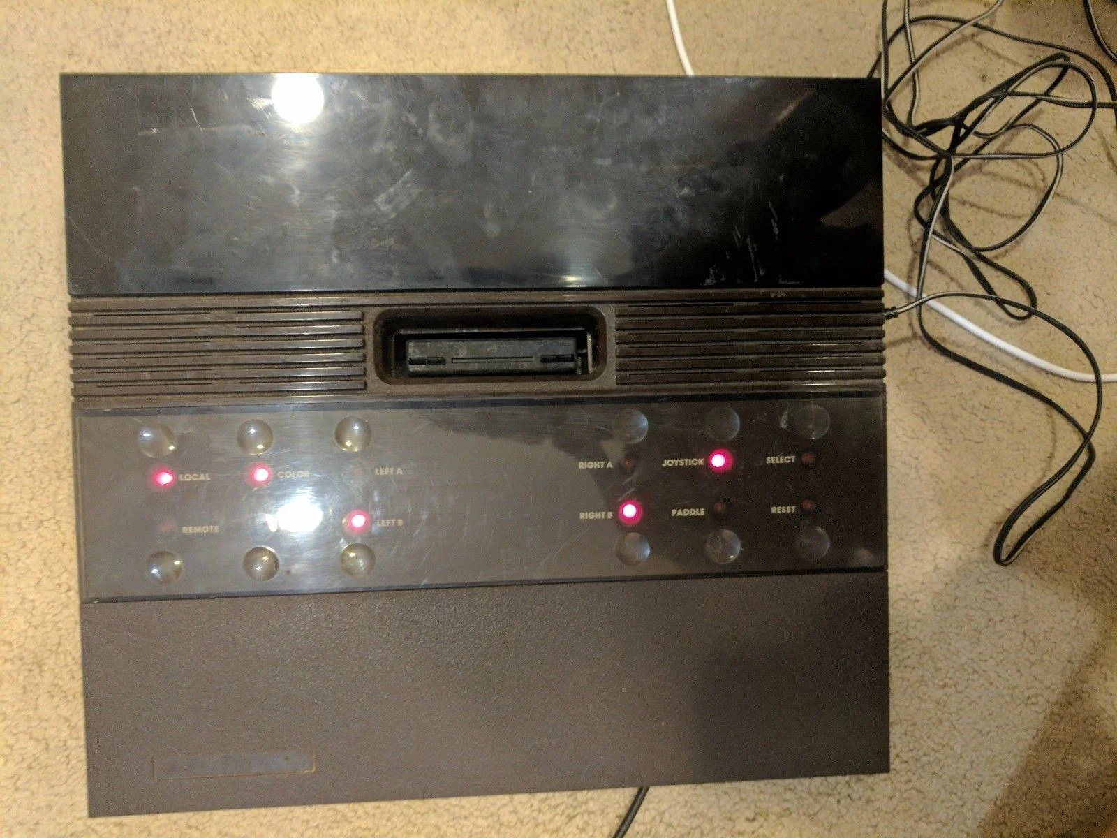 Atari 2700 - visto por cima, leds