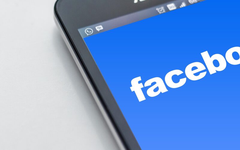 Como Bloquear Páginas e Anúncios Indesejados no Facebook