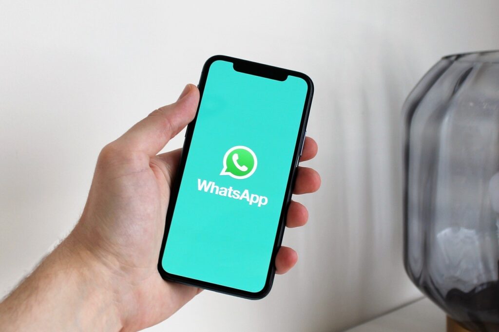 WhatsApp Beta para Android traz opção de filtros para conversas, facilitando a organização e acesso aos chats desejados.
