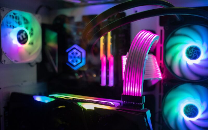 RGB vs. ARGB: Entendendo as Diferenças na Iluminação do seu PC