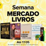 Pilha de livros diversos com selo de promoção do Mercado Livre