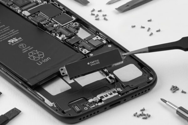 Apple é Condenada a Pagar US$ 5,7 Bilhões em Processo por Patentes do Taptic Engine