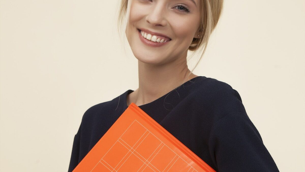 Estudos e lazer com desconto: Positivo ativa cupom de R$ 50 OFF em toda a linha de tablets hoje