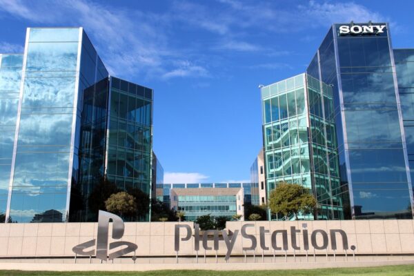 Sony PlayStation Fim da Mídia Física Discos Entrevista Kotaku Nippon Ichi