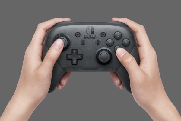 Controle Nintendo Switch Pro oficial em oferta na Amazon