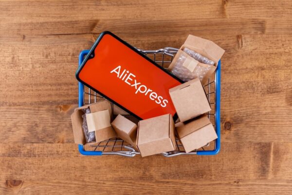 Lista de cupons de desconto ativos no AliExpress com até R$ 445 OFF neste domingo