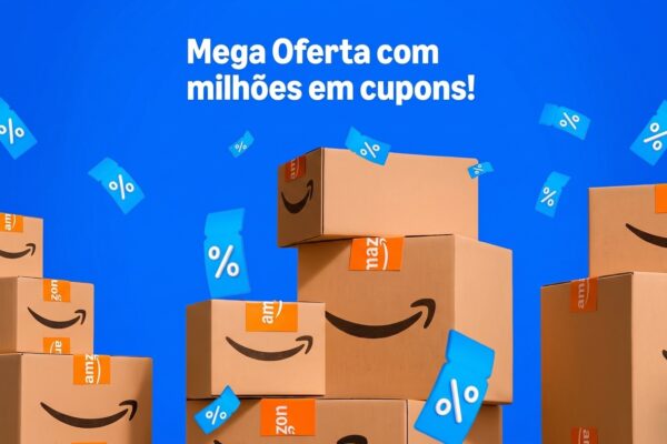 Caixa de entrega da Amazon Prime em destaque representando as promoções e cupons da Mega Oferta Prime 2026